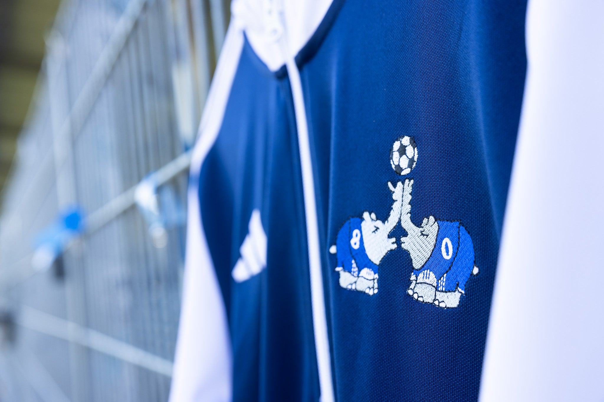 Ottifanten x Kickers Emden | limitierte Trainingsjacke mit Ottifanten-Stick