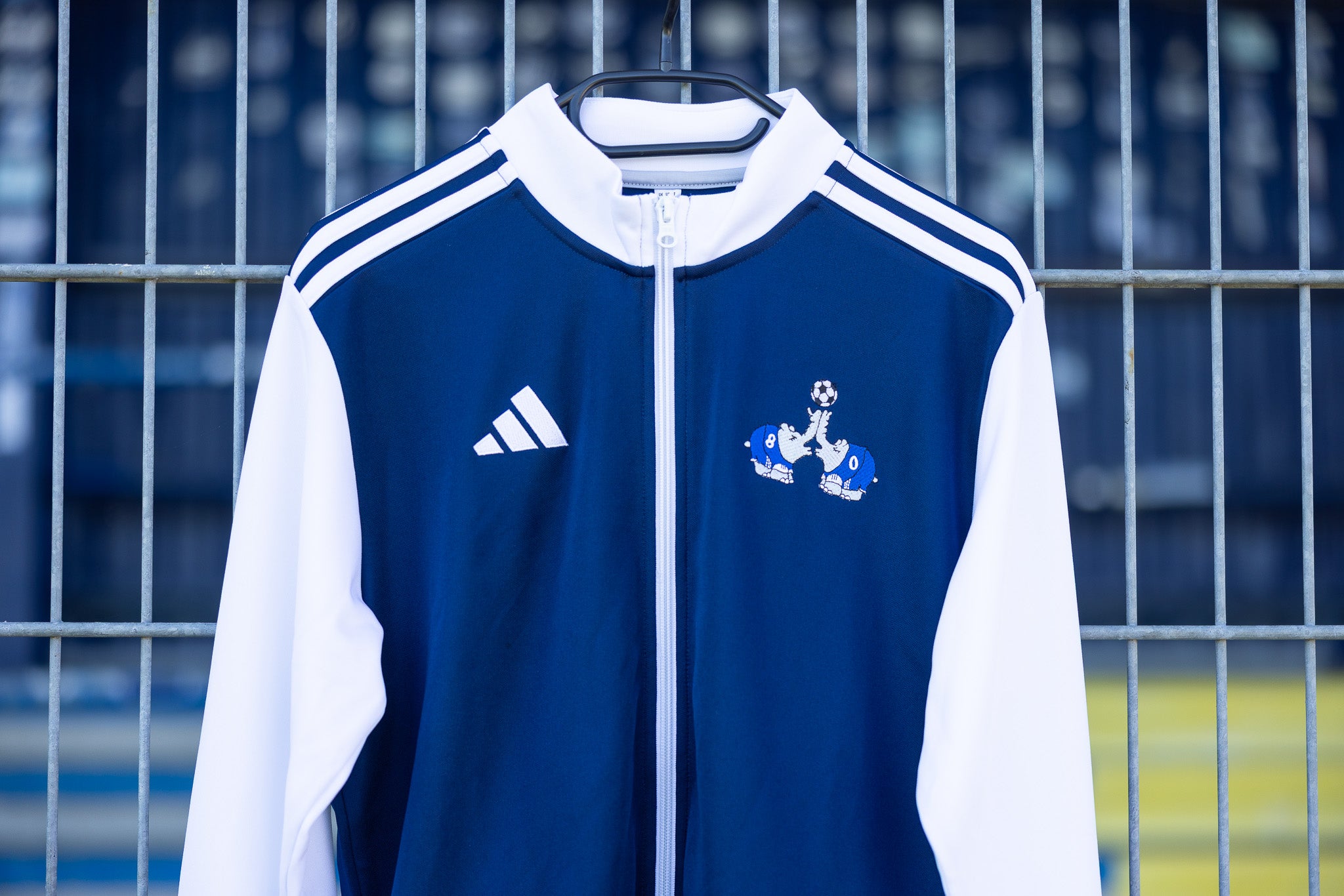 Ottifanten x Kickers Emden | limitierte Trainingsjacke mit Ottifanten-Stick